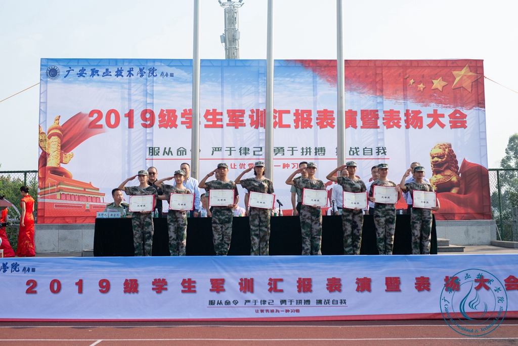 6U3A0281